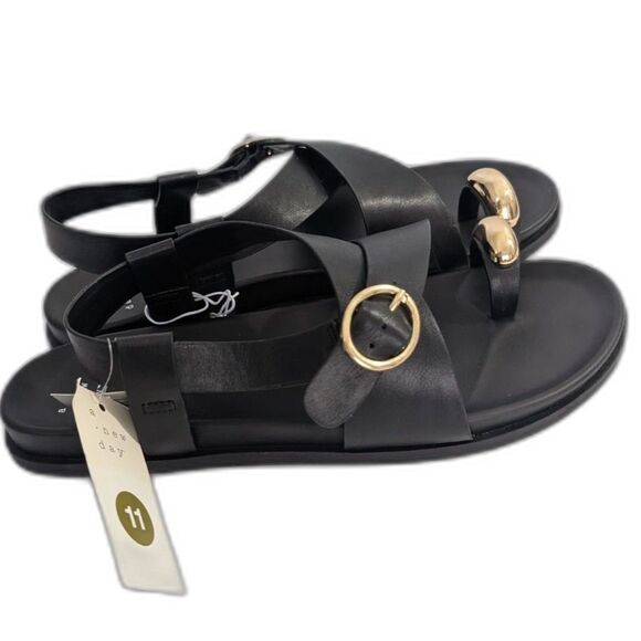 Women's Sol Toe Loop Ankle Strap Sandals -Universal Thread-Size 11 & 6 - Picture 3 of 8